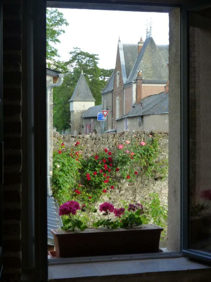 Le Balcon De Leonard Villa Amboise Exterior photo